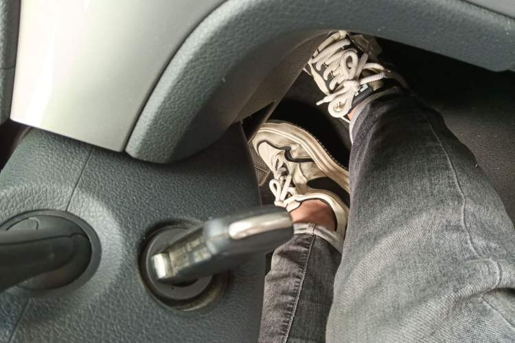 Used Volkswagen Gran Lavida 2013 1.6L Automatic Fashion Model