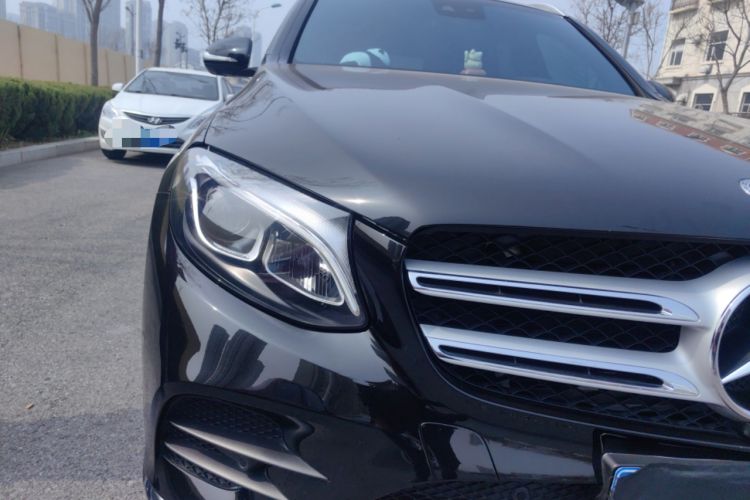 Used Mercedes-Benz GLC 2017 GLC 260 4MATIC Luxury Model
