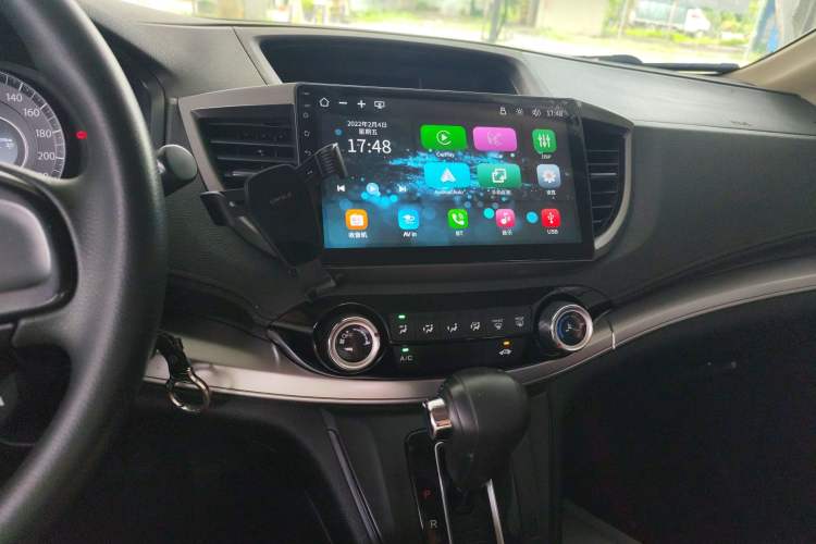 Used Honda CR-V 2016 2.0L Two-Wheel Drive Classic Edition Audio And AC Panel