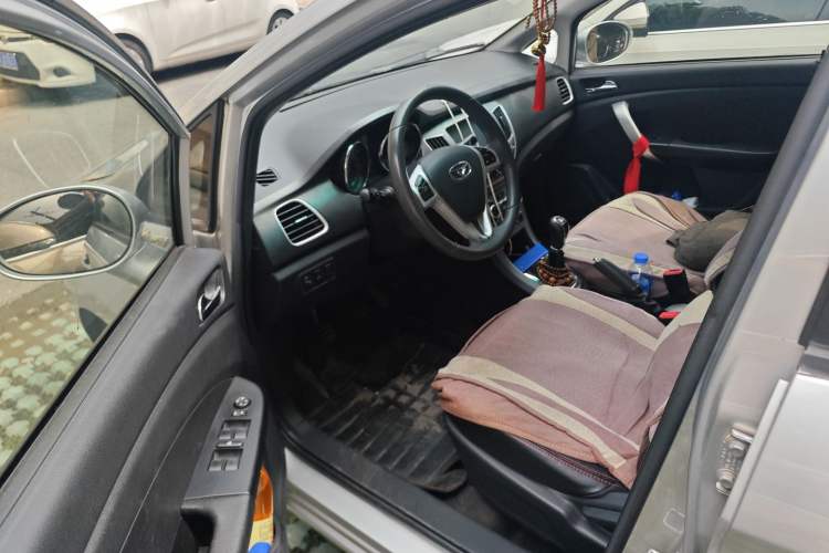 Used Cowin C3R 2015 1.5L Manual Gold Diamond Edition
