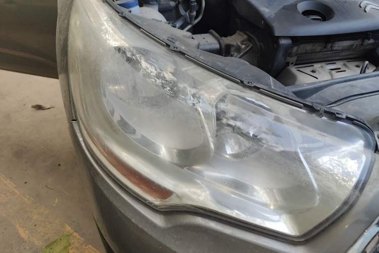 Used Citroen C4L 2013 1.8L Automatic Jingzhi Edition
