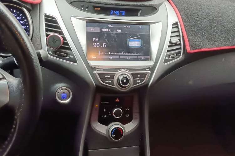 Used Hyundai Elantra (5th Generation / Langdong) 2016 1.6L Manual Luxury Model
