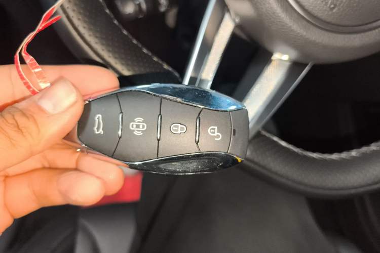 Used Hongqi HS3 PHEV 2024 PHEV 115km Jingwei Edition Vehicle Key