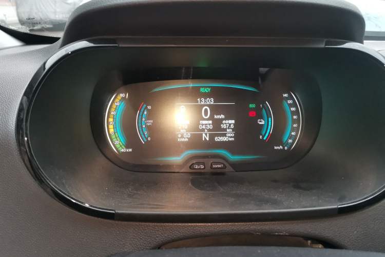 Used Chery QQ Little Ant 2021 200 000-Yuan Ant Fan Edition Talent Version NMC Battery 408 km续航
