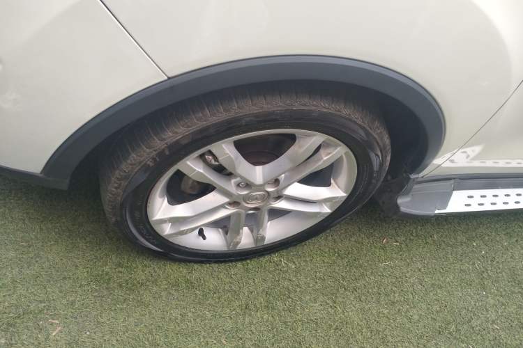 Used CHANGAN CS35 2015 1.6L Automatic Luxury Model China IV Standard
