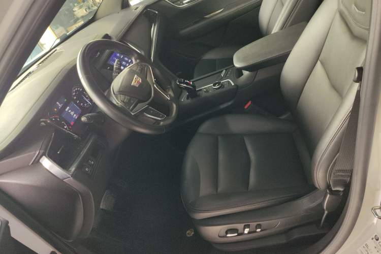 Used Cadillac XT5 2022 2.0T Two-Wheel Drive Luxury Version
