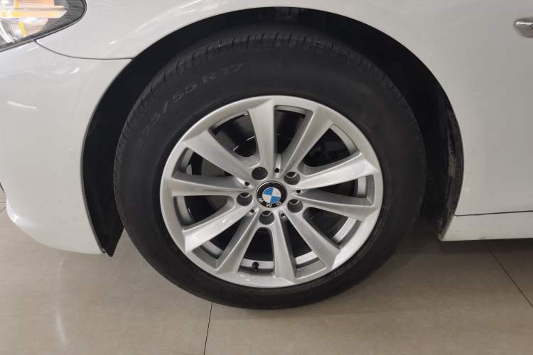 Used BMW 5 Series 2015 520i Elegant Edition