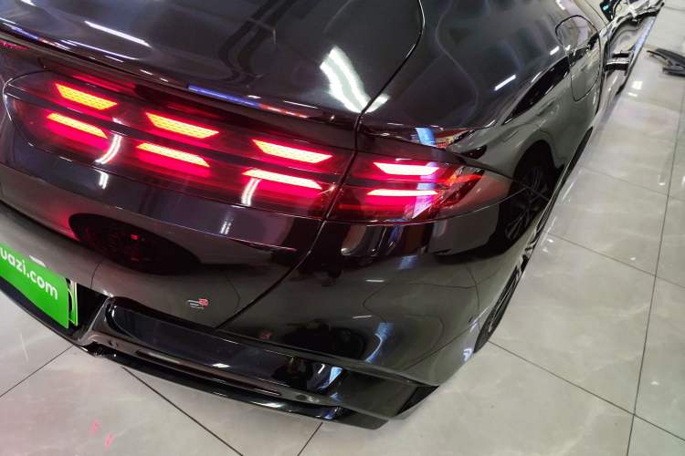 Used Denza Z9 2024 1100 km Four-Wheel Drive Max Version
