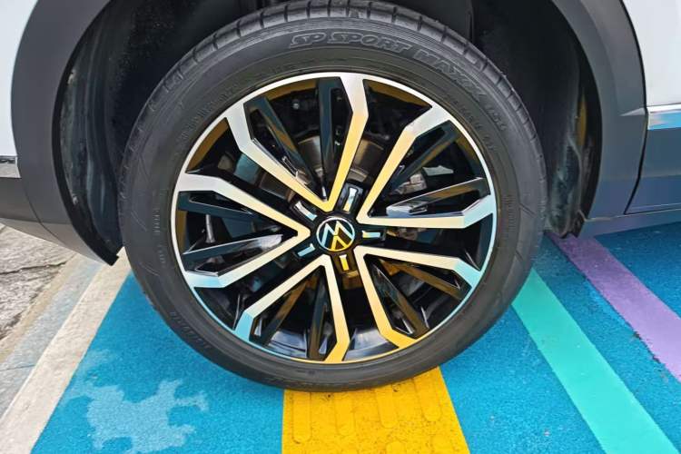 Used Volkswagen T-ROC 2021 280TSI DSG Two-Wheel Drive Comfort Connect Edition
