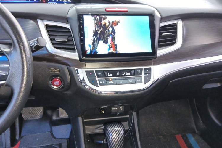 Used Honda Jade 2016 1.8L Automatic Comfort Elite Version 5 Seats Audio And AC Panel