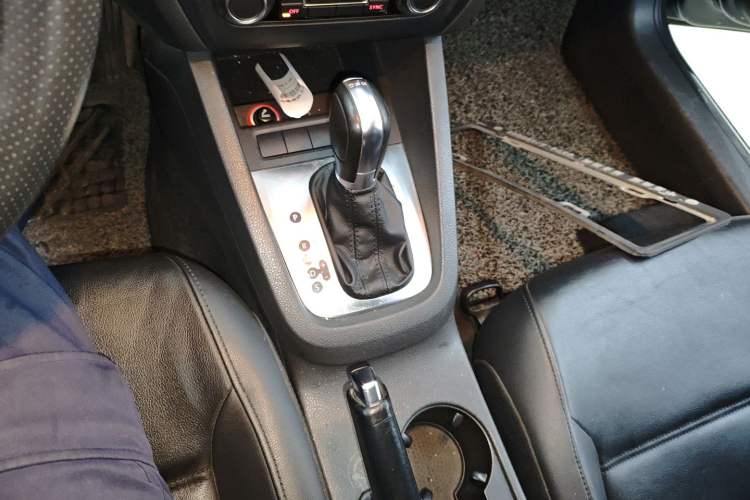 Used Volkswagen Sagitar 2014 Revised Version 1.4TSI Automatic Luxury Edition
