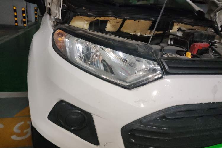 Used Ford EcoSport 2013 1.5L Manual Comfort Model
