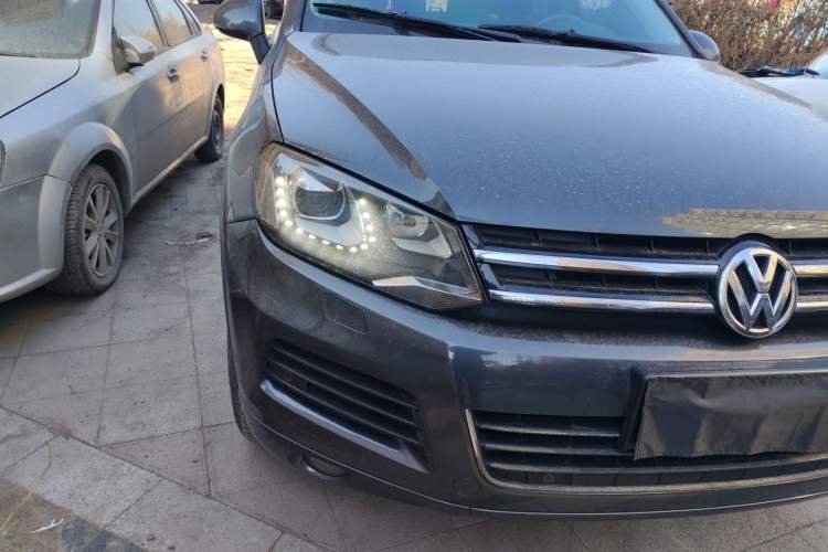 Used Volkswagen Touareg 2011 3.0 TSI Comfort Version
