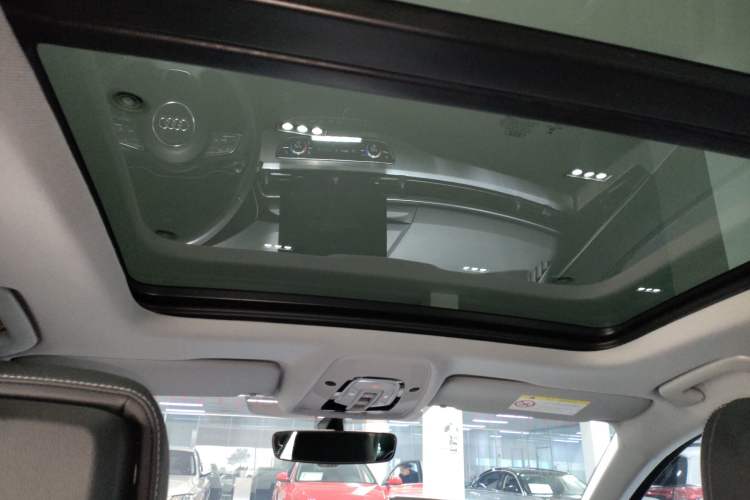 Used Audi A4L 2022 40 TFSI Luxury Dynamic Model