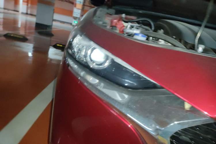 Used Mazda 3 Axela 2022 2.0L Automatic Zhiya Edition Right Front Headlight