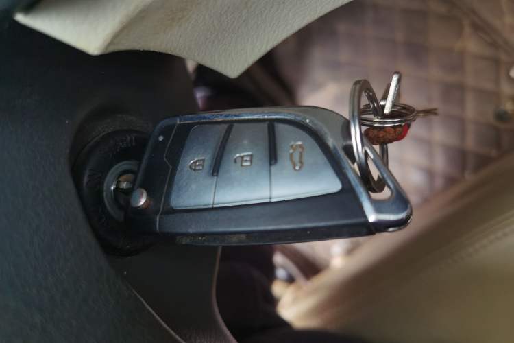 Used Haima Qishi 2012 2.0L Automatic Intelligent Navigation Version