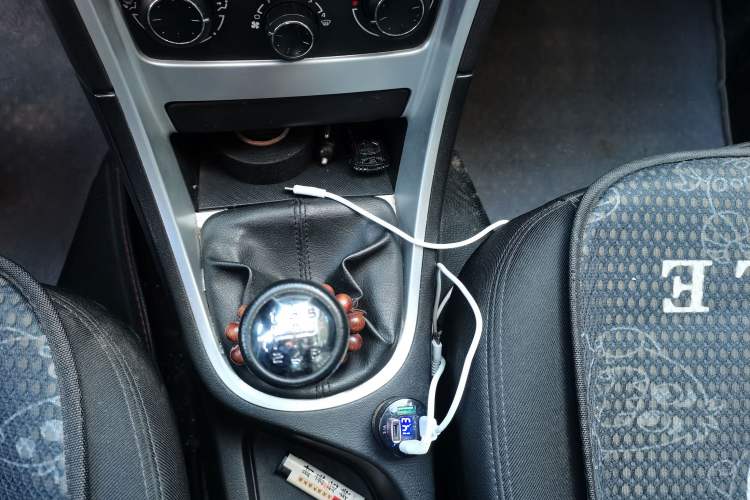 Used Peugeot 307 2012 Hatchback 1.6L Manual Comfort Edition Gear Lever