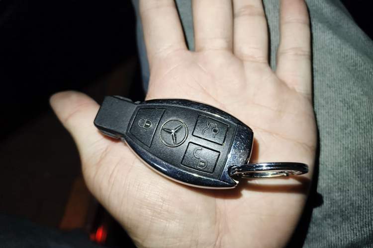 Used Mercedes-Benz E-Class 2009 E 300 Fashion Model Vehicle Key