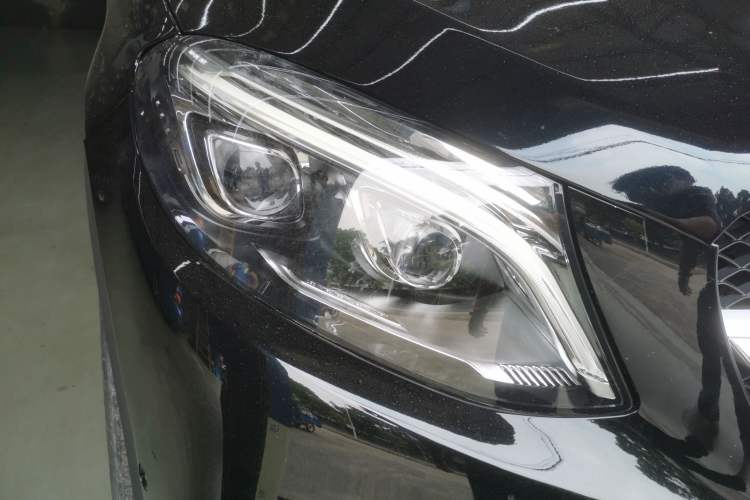 Used Mercedes-Benz GLE Coupe 2015 GLE 320 4MATIC Coupe SUV Right Front Headlight