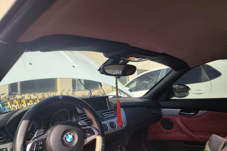 Used BMW Z4 2010 sDrive30i Leading Model