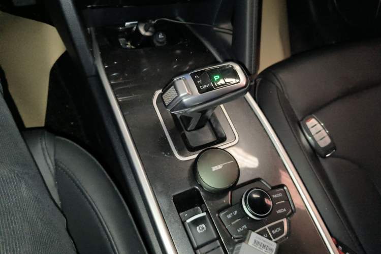 Used Haval H6 2018 Sport Edition 1.5T Automatic Two-Wheel Drive Elite Model China V Standard Gear Lever