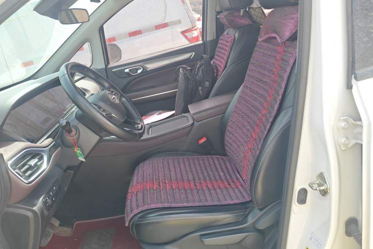 Used GAC Trumpchi M6 2021 PRO 270T Automatic Luxury Edition Left Front Seat