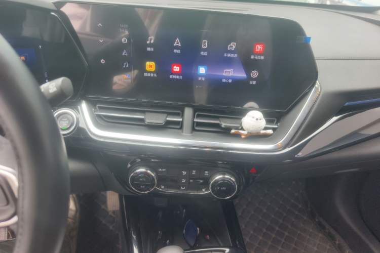 Used Chevrolet Seeker 2022 1.5T CVT Trendy Smart Edition Audio And AC Panel