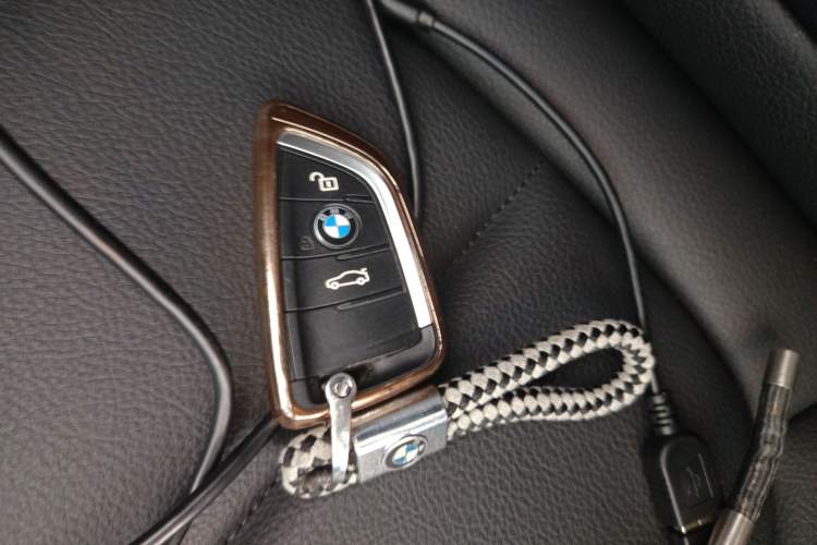 Used BMW X2 2019 sDrive20i M Sport Package China VI Emission Standard Vehicle Key