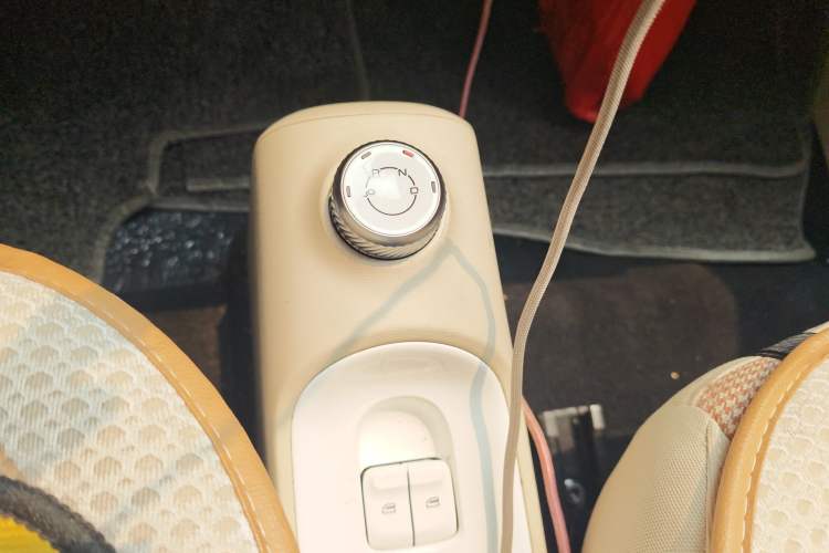 Used Wuling Hongguang MINIEV 2024 3rd Generation 215km Youth Edition Gear Lever