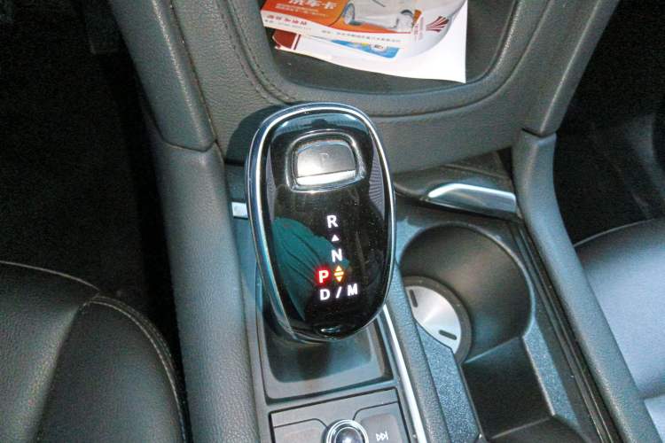 Used Cadillac XT5 2021 28T Four-Wheel Drive Luxury Version Gear Lever