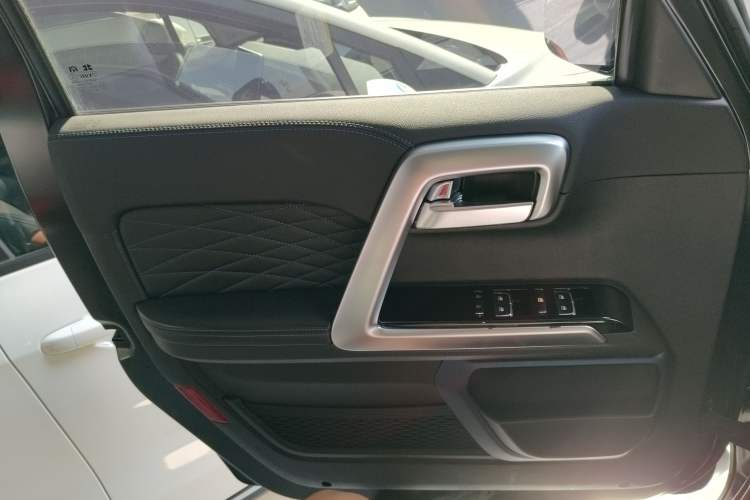 Used BAIC Off-Road BJ40 2023 2.0D Automatic Four-Wheel Drive Blade Hero Edition Adventurer Type