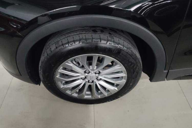 Used Cadillac XT4 2024 28T Two-Wheel-Drive Luxury Version Left Front Wheel Hub