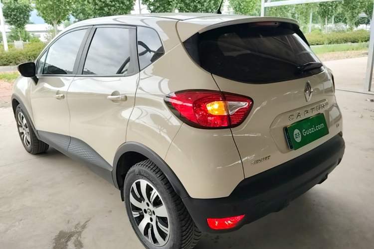 Used Renault Captur 2015 1.2T Automatic Standard Edition
