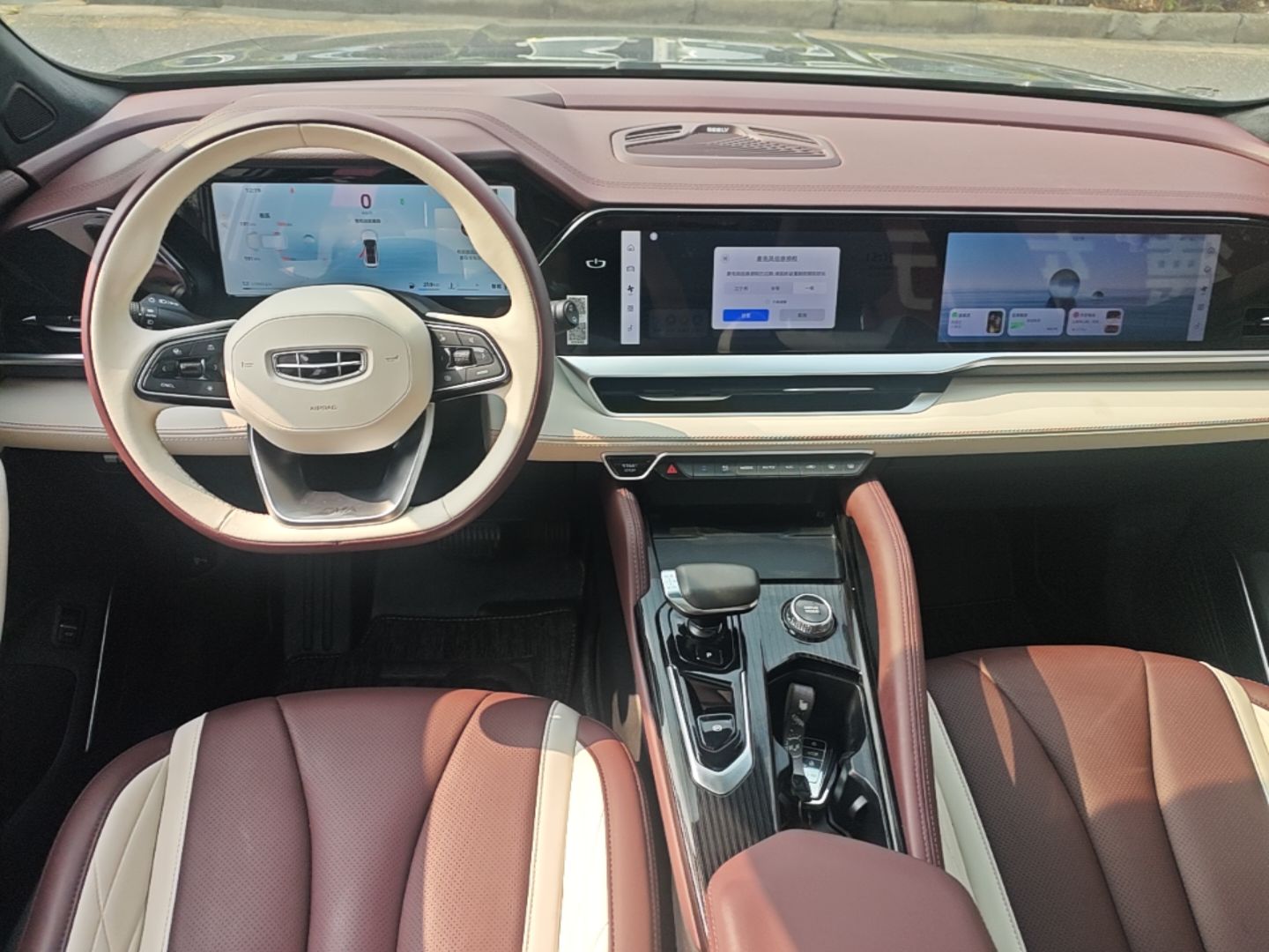Geely Auto Monjaro L 2024 2.0TD High-Power Automatic Two-Wheel Drive Yunqi Version — снимка 12