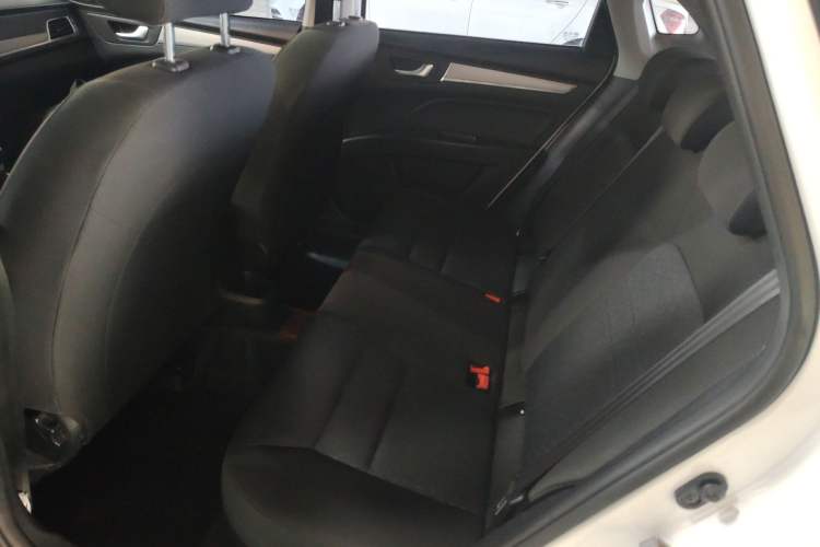 Used Bestune B30 2016 1.6L manual luxury version
