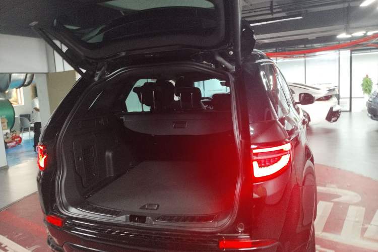 Used Land Rover Discovery Sport New Energy 2022 Facelifted P300e Plug-in Hybrid Electric Version
