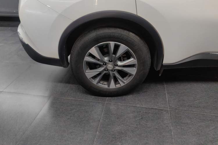 Used Nissan Murano 2021 2.5L XE Two-Wheel Drive Elite Edition Right Rear Wheel Hub