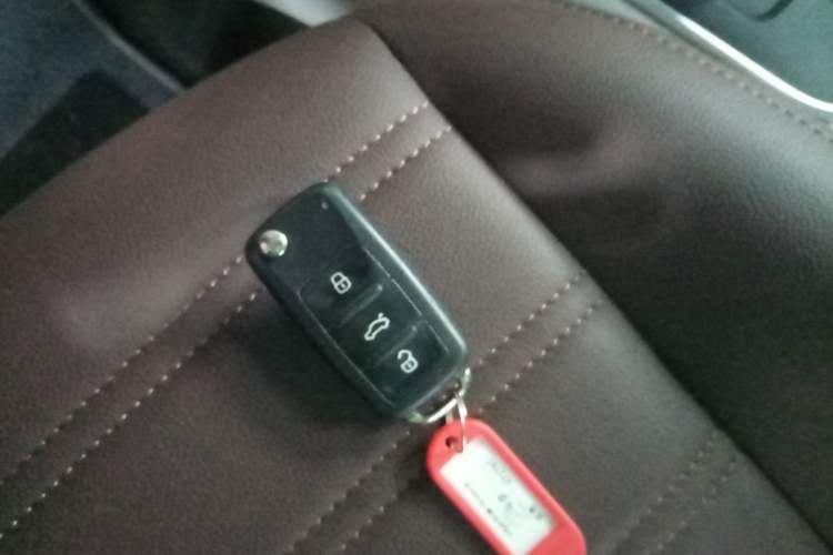 Used Volkswagen up! 2015 1.0L move up!