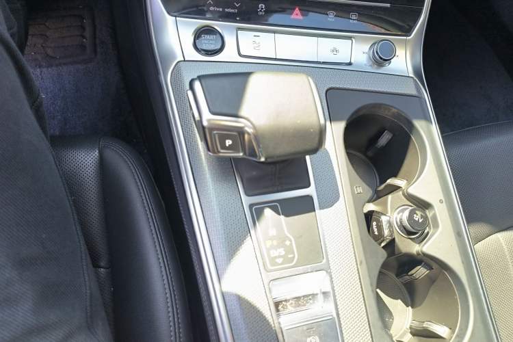 Used Audi A6 2023 allroad quattro 55 TFSI Explorer Edition