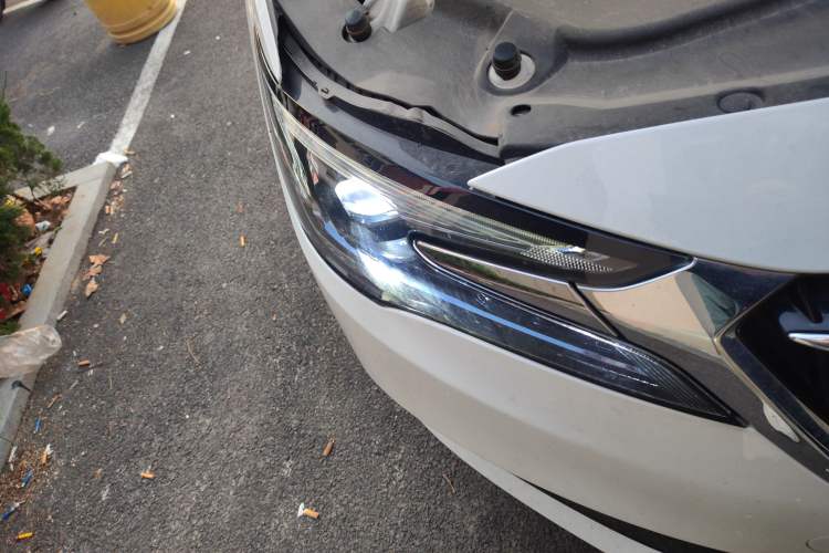 Used Buick GL6 2021 323T Mild Hybrid Connect Luxury Model Right Front Headlight