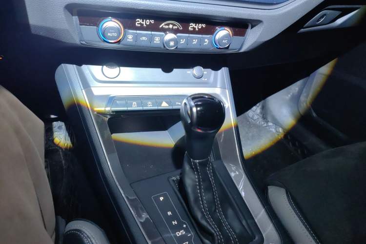 Used Audi Q3 2020 35 TFSI Fashion Dynamic Model
