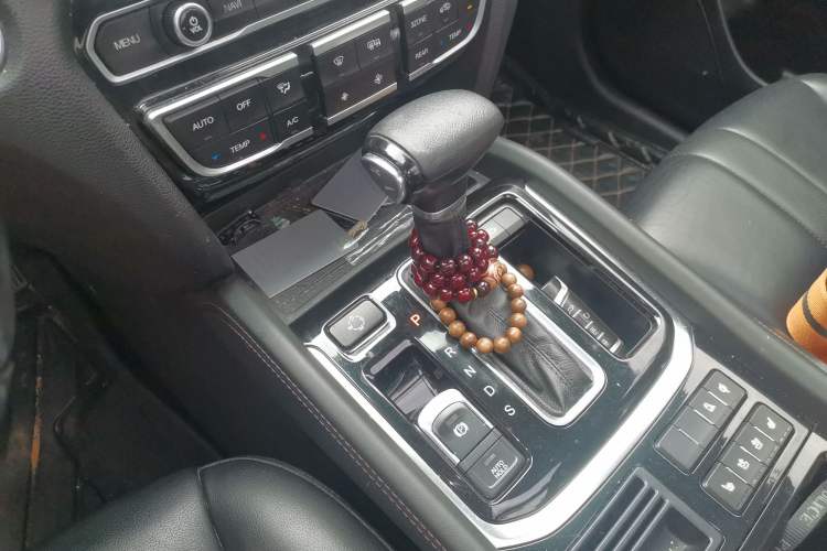 Used GAC Trumpchi GS8 2017 320T Two-Wheel Drive Luxury Smart Connectivity Version (7 Seats)