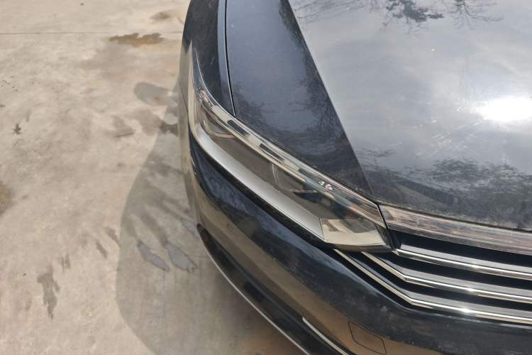 Used Volkswagen Magotan 2019 330TSI DSG Luxury Version China VI Standard Right Front Headlight