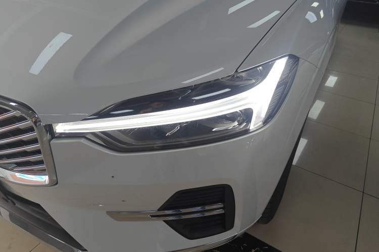 Used Volvo XC60 2026 B5 4x4 Smart Luxury Edition
