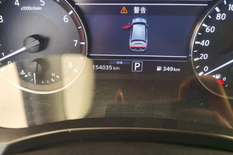 Used Infiniti QX50 2018 2.0T Four-Wheel Drive Smart Edition Odometer Close Up