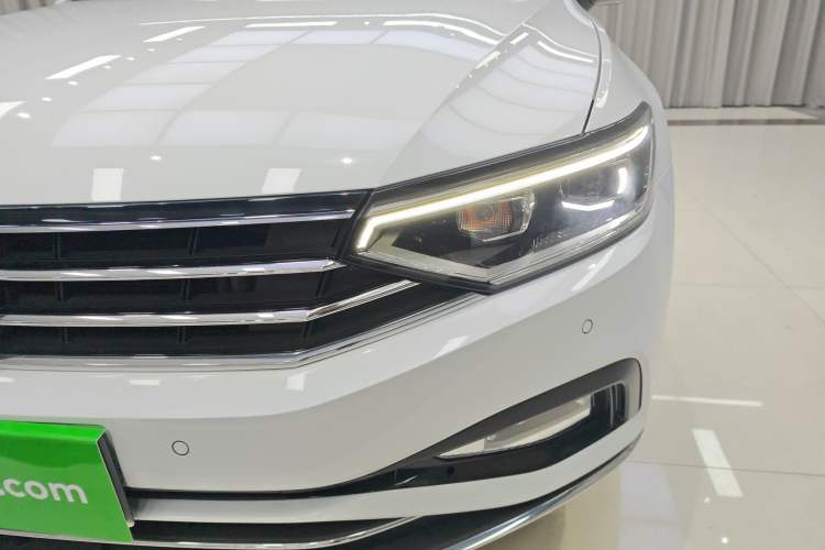 Used Volkswagen Magotan 2020 330TSI DSG Luxury Edition
