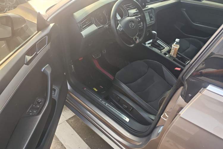 Used Volkswagen FAW-Volkswagen CC 2019 330TSI Huayan Edition China VI