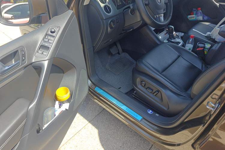 Used Volkswagen Tiguan 2016 300TSI Automatic All-Wheel Drive Fashion Vision Edition Driver Seat