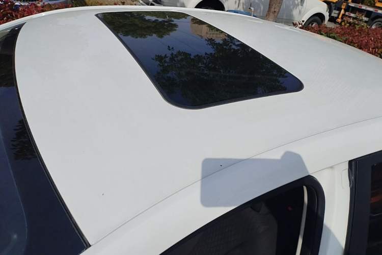 Used Roewe i5 2020 1.5L Automatic 4G Connected Linghao Edition