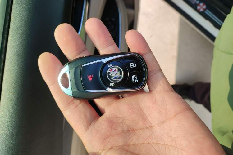 Used Buick Regal 2020 552T Elite Edition Vehicle Key